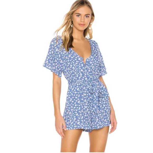 Rails Blue and White Boho Floral Short Sleeve Tie Waist Romper Rayon Small EUC - Picture 1 of 9